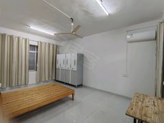 霍邱城关金城时代广场光明大道 4室2厅1卫出租房源真实图片