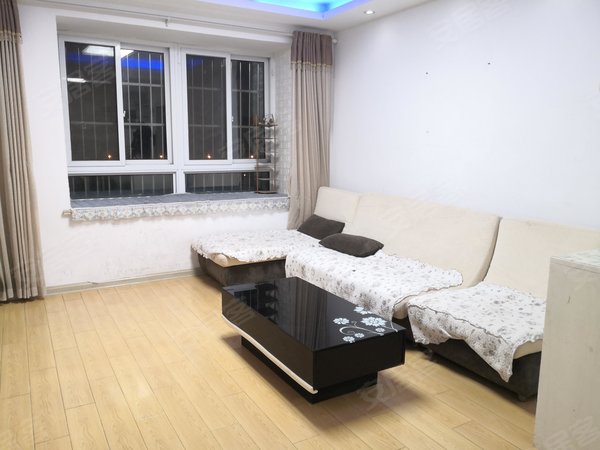 扬州邗江汇金谷蓝山庄园(邗江)2000元月 3房2厅2卫出租 有电梯 大学城