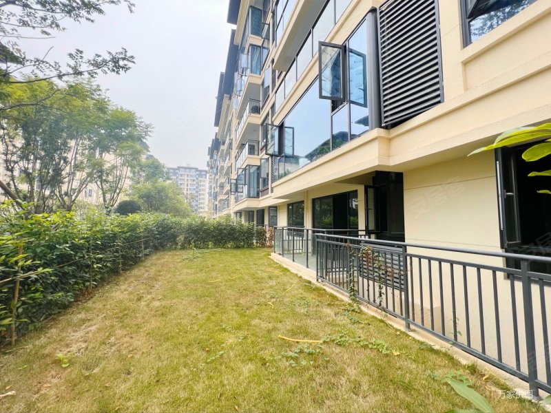 单价9000多 总高6层 电梯花园洋房 带120平花园,锦绣东宸二手房,165万