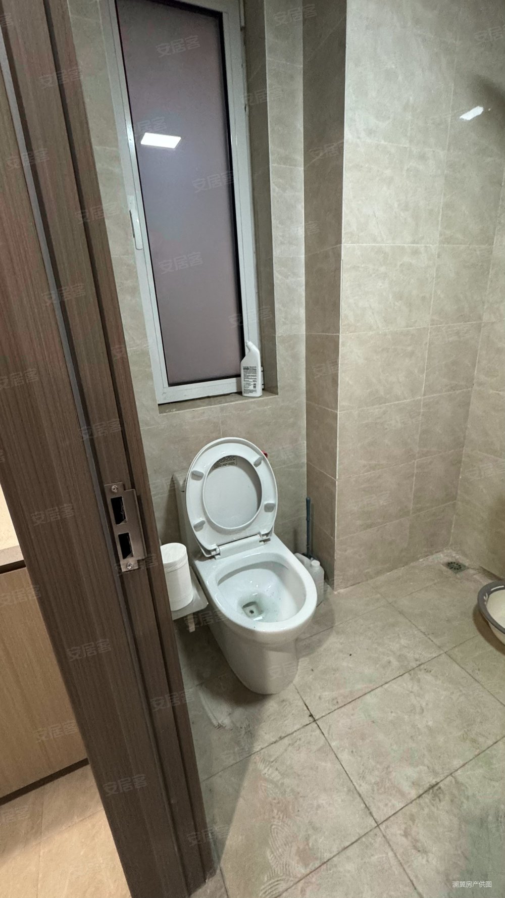 红莲东园3室2厅1卫90㎡南北63万