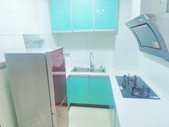 恩施恩施市黄泥坝华龙城莲湖花园三期一室一厅一厨一卫精装修拎入住出租房源真实图片
