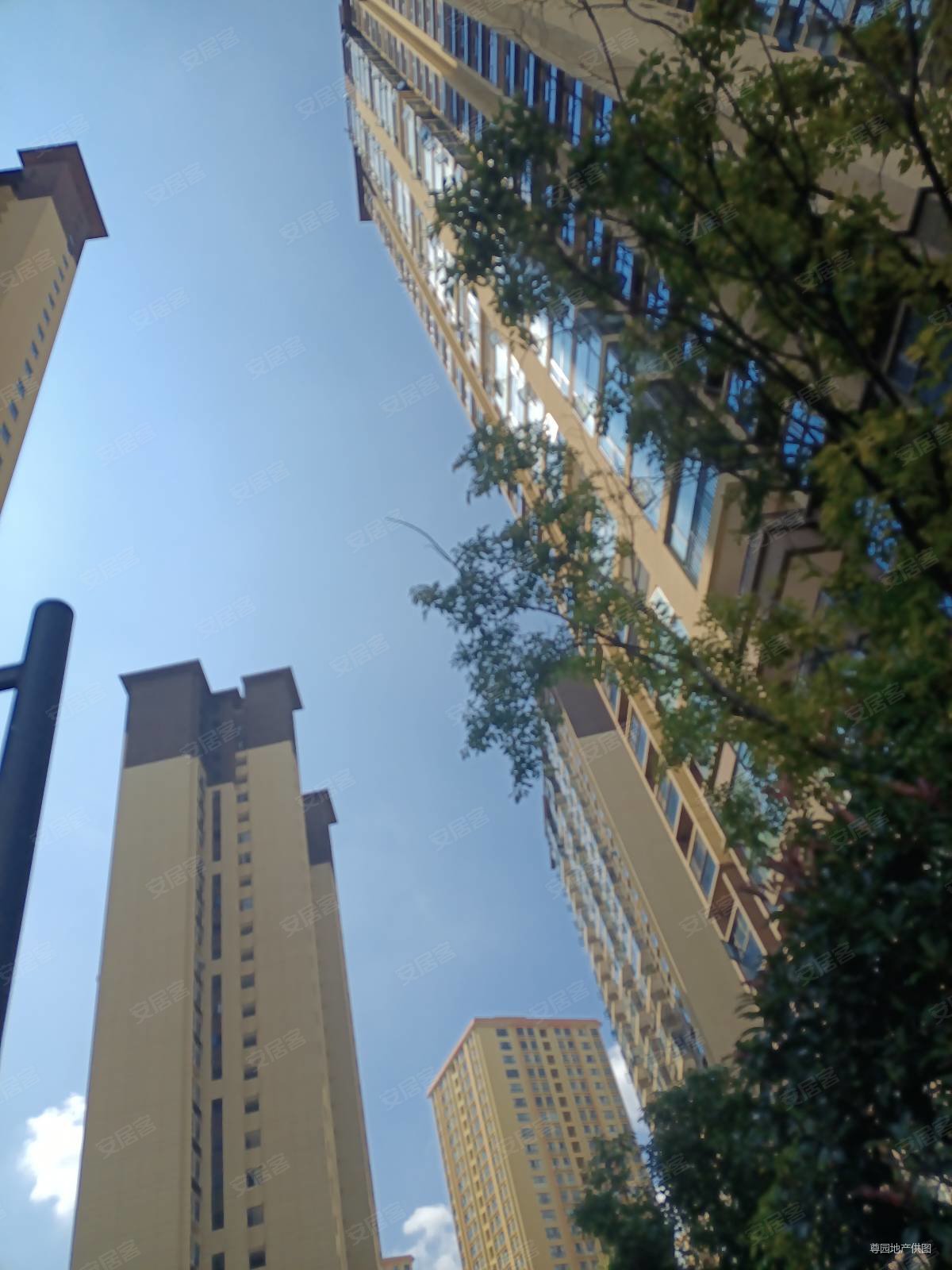 五华区地铁口吾悦广场旁春城印象精装2室少市场价