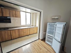 林芝巴宜民俗步行街幸福小区 三室出租 拎包入住 2000月出租房源真实图片