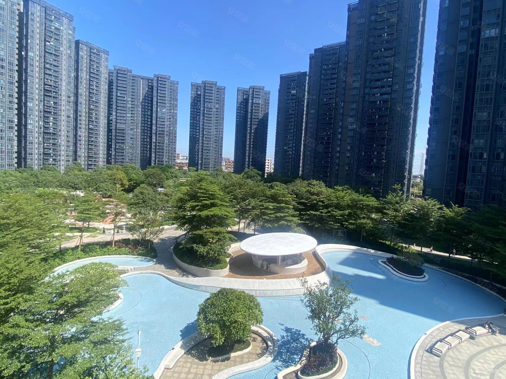 松湖碧桂园天钻 正南朝向 交楼标准刚需小三居,松湖