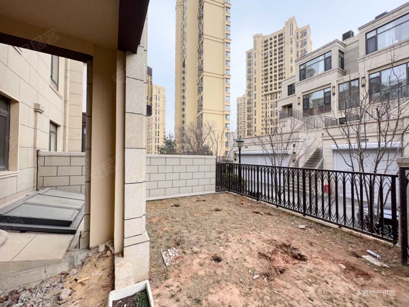 大华诺斐墅 叠拼 地上两层,地下一层带50平花园买房3000