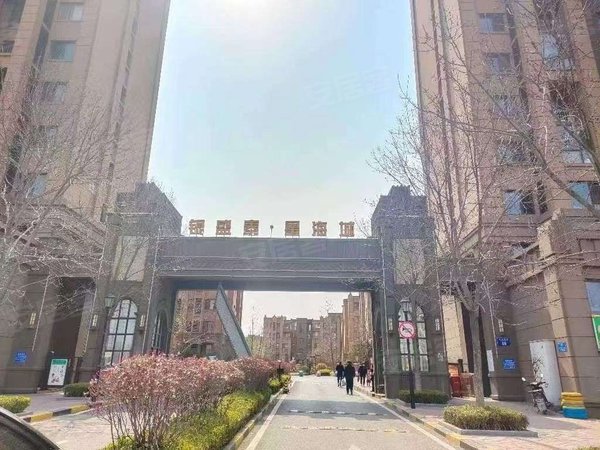 青岛黄岛隐珠银盛泰星海城银盛泰星海城 2室2厅1卫  精装修76平米出租