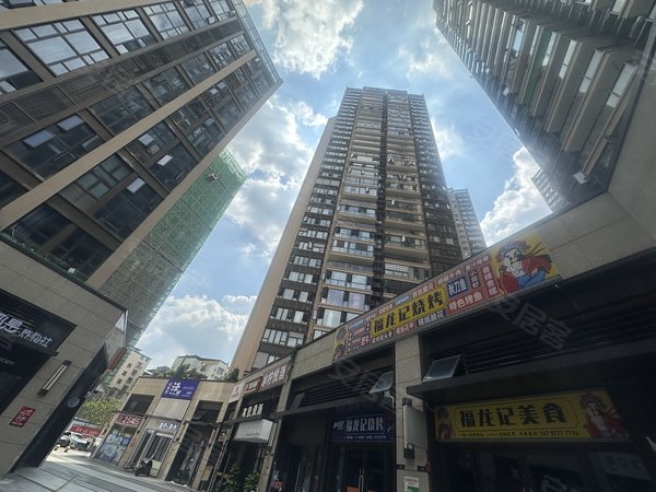 东葛 龙光玖珑华府 复式一房一厅 精装配齐 有钥匙,青秀租房-南宁58