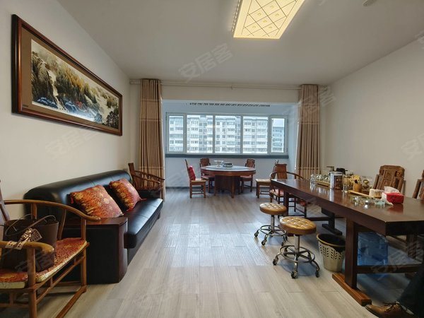 晋城城区红星街景福苑白水东街太行路交叉口,高层电梯3室2卫,商住两用