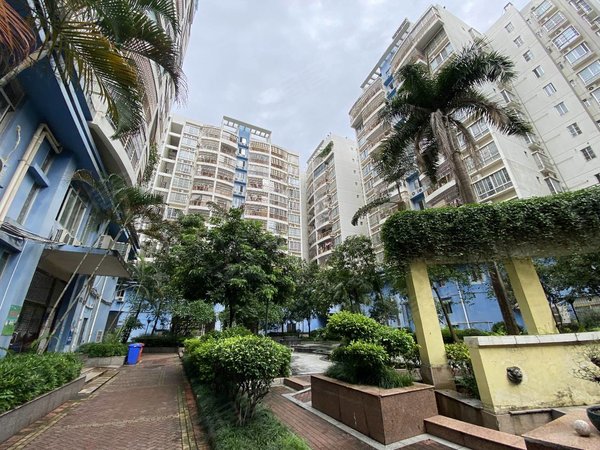 南宁西乡塘大学东路嘉州华都广西大学商圈,地铁1号线和5号线大单间