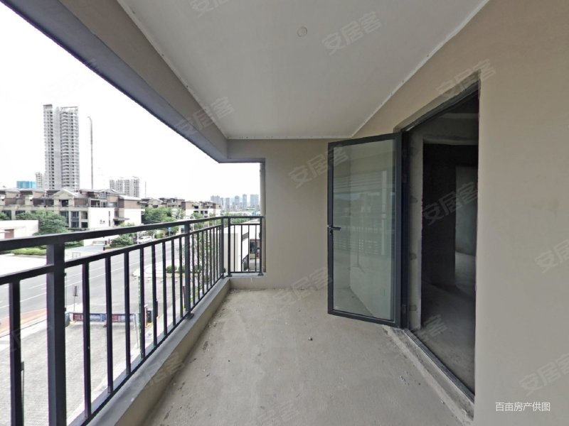 柳州房产网>柳州二手房>鱼峰二手房>阳和二手房>荣和公园墅>800_600