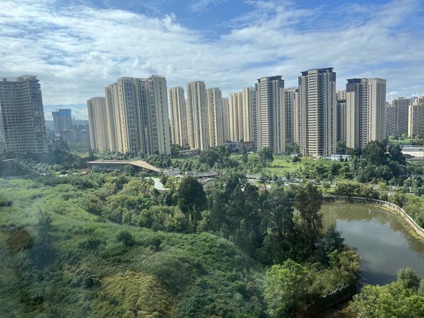 昆明盘龙江东花园俊发城逸璟峰一期紫宸苑紫檀苑 精装修三房!