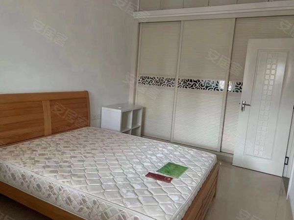 潮州湘桥潮枫路锦江花园锦江花园小区电梯中高层100平方2房2厅1卫月租