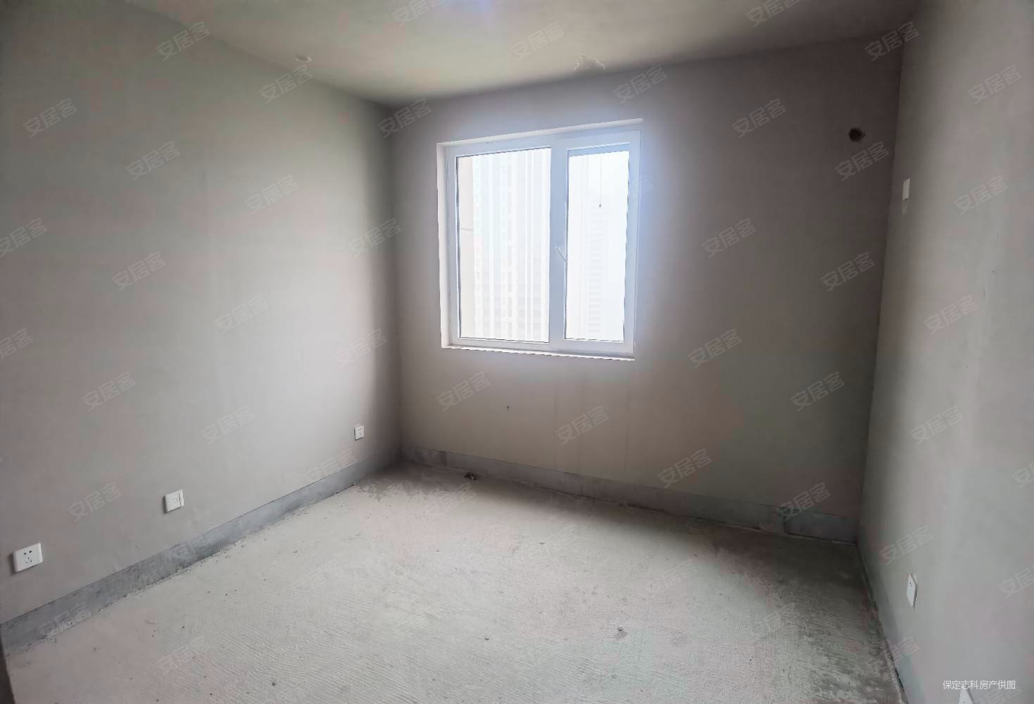 花郡玫瑰园3室2厅2卫121.57㎡南北108万