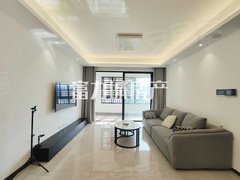 莆田城厢城厢万达广场实拍现房狠干净，现代风家具齐全，万达广场中南珑禧台精装4房出租房源真实图片