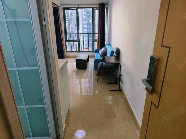 深圳龙岗横岗麟恒中心广场(三期商住楼)六约高端酒店式商务公寓,商业