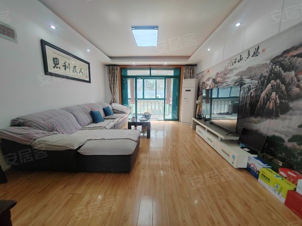 上海奉贤西渡文怡花园文怡花园一楼带院子两房两厅拎包入住环境安静