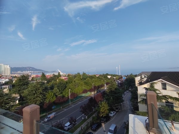 青岛崂山浮山前银都景园雕塑园 高端小区 全海景大露台 顶楼复式 带