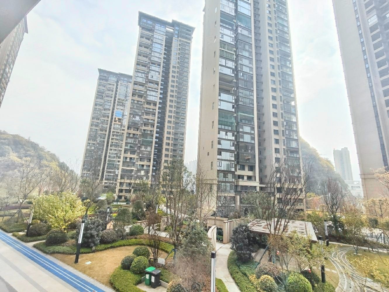 观山湖区保利大国璟现房三房房开直售