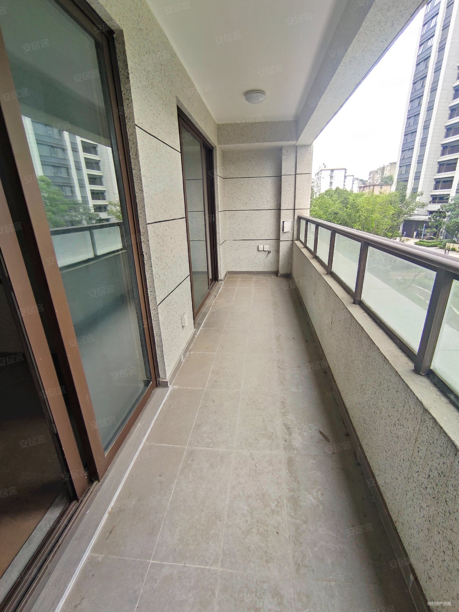 南京房产网>南京二手房>雨花台二手房>安德门二手房>万科翡翠尚居>