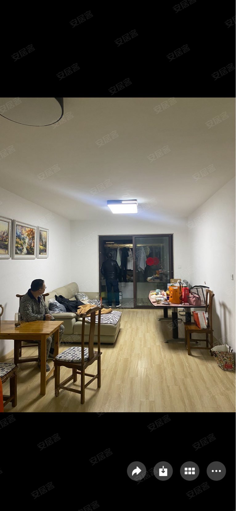 文一锦门学府里 3室2厅1卫