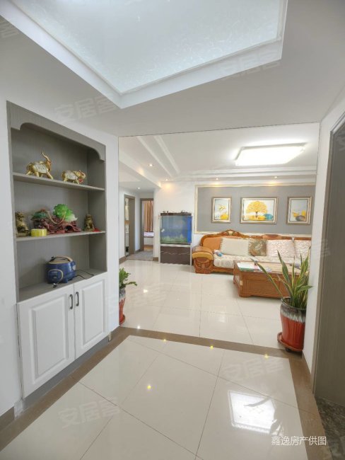 海映山庄三居室13楼105.99平52.8万