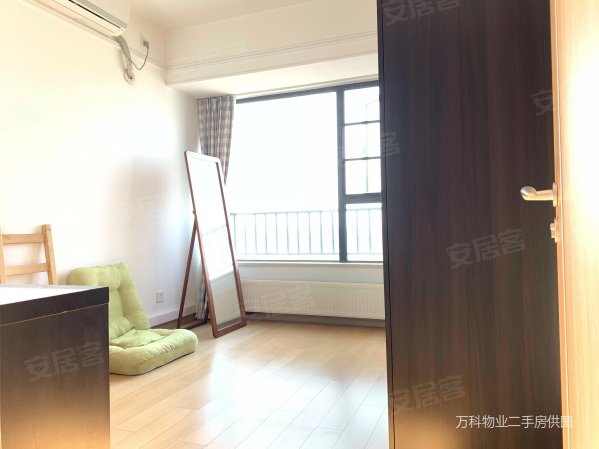 万科金色海蓉二期2室1厅1卫67㎡东南195万