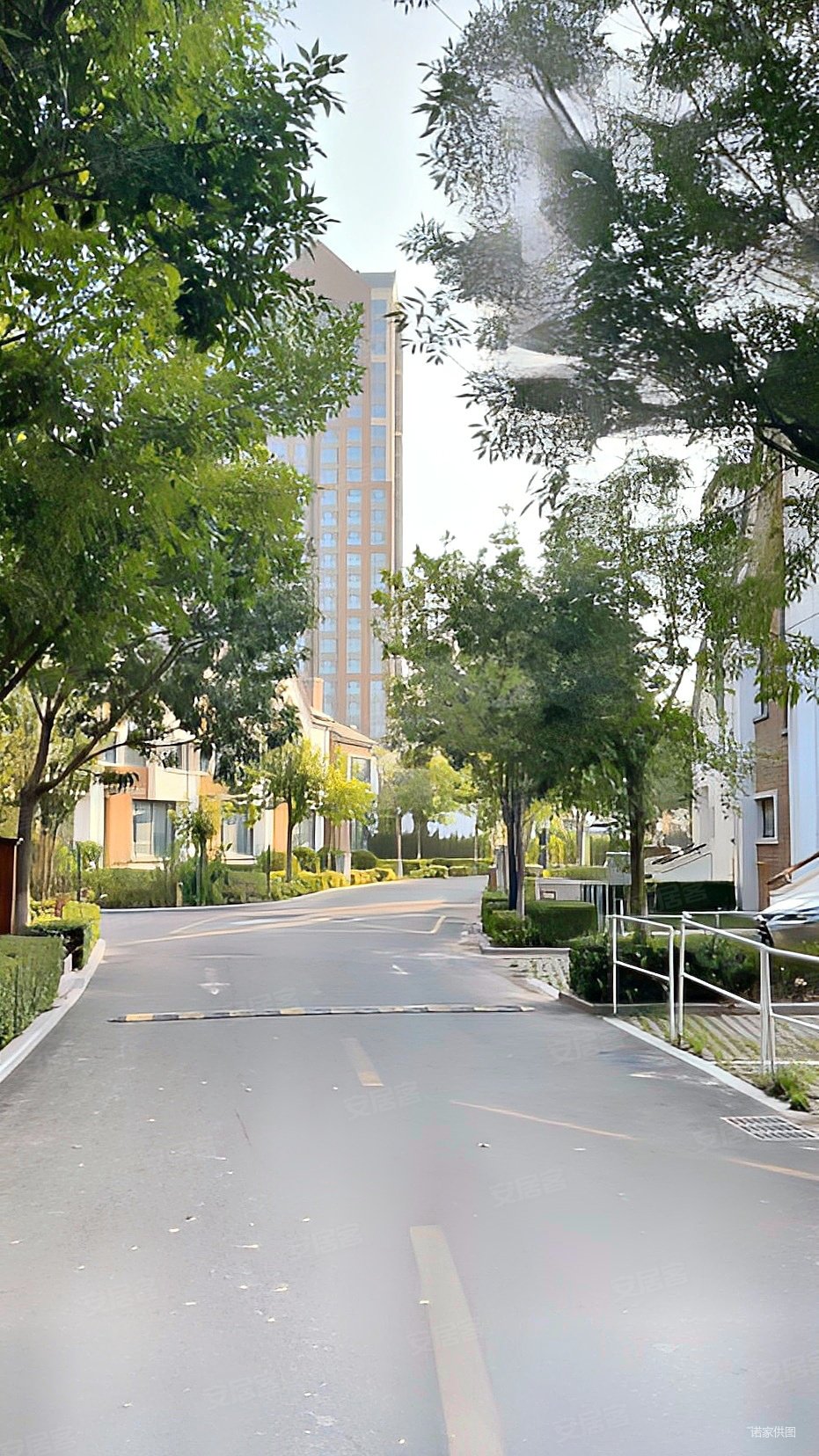 招商果岭环湖东路3室2厅1卫10189平方米