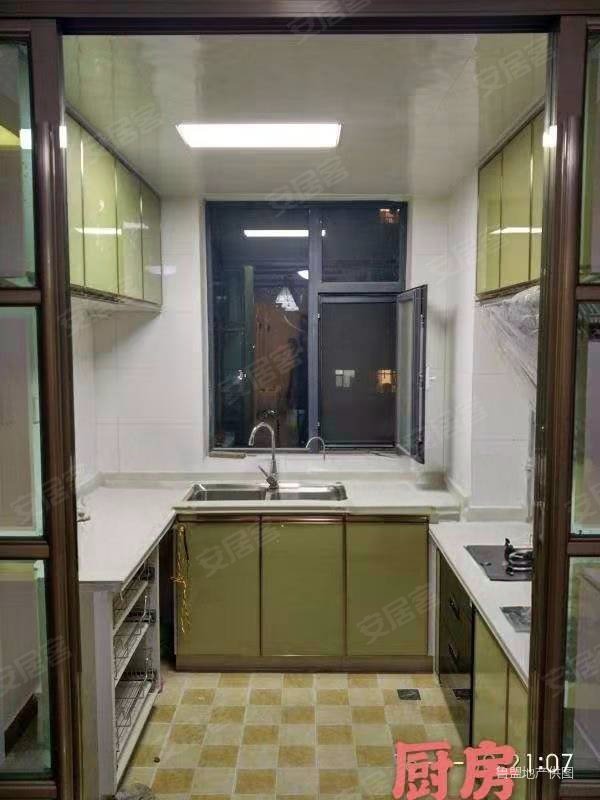 万通盛世馨园3室2厅1卫105.87㎡南北51万