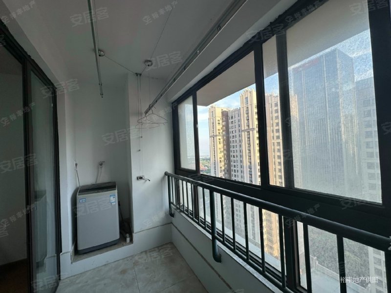 万达文旅新城揽湖苑b区装修好楼层好满五