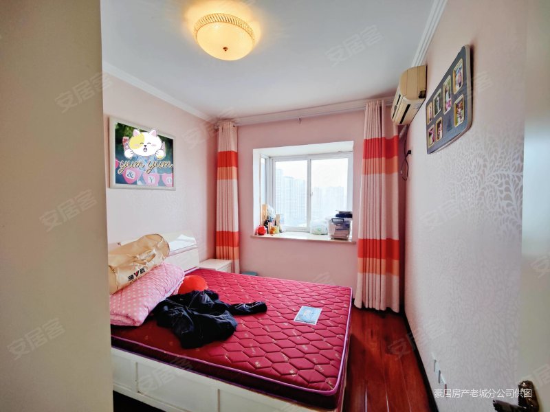 天宝华庭 王城大道 电梯双气精装修 3室 采光好 配套成熟