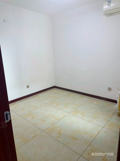 凯瑞国际 商圈成熟 刚需两居 医疗配套成熟 楼龄新 中间楼层