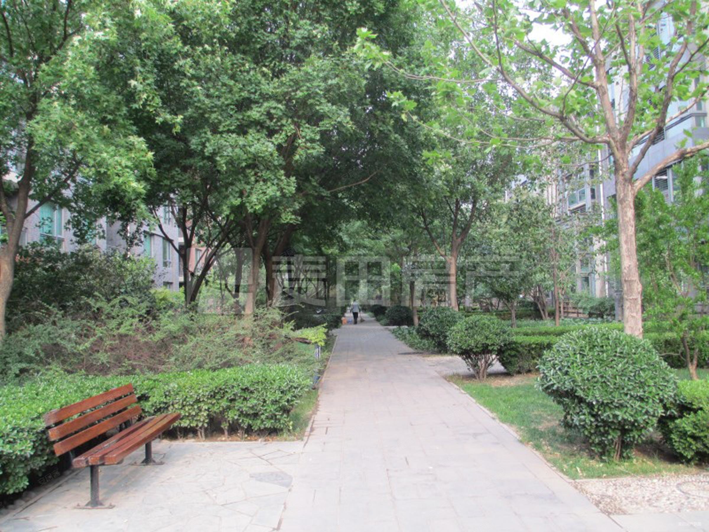 北京房产网>北京二手房>海淀二手房>马连洼二手房>西山庭院>2400_1800