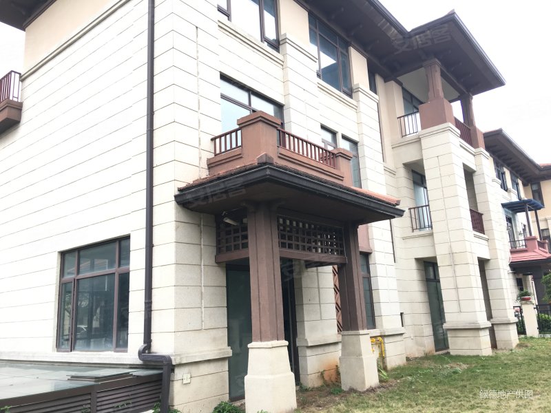 小区院子 满五年 ,国瑞悦海墅二手房,2150万,8室2厅,3卫,478平米-海口