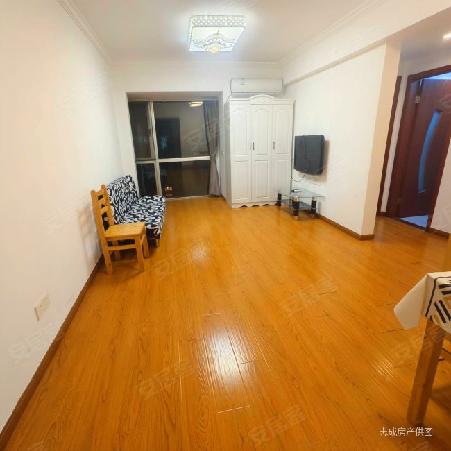 荟聚旁正南朝向小区新购物方便交通便捷近地铁