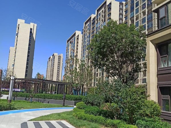 青岛城阳实验二小旭辉银盛泰正阳府(西区)(新)家佳源 正阳府 精装套一