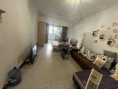 弥勒湖泉片区湖泉生态园红河水乡旁,家电家具齐全,拎包入住。出租房源真实图片