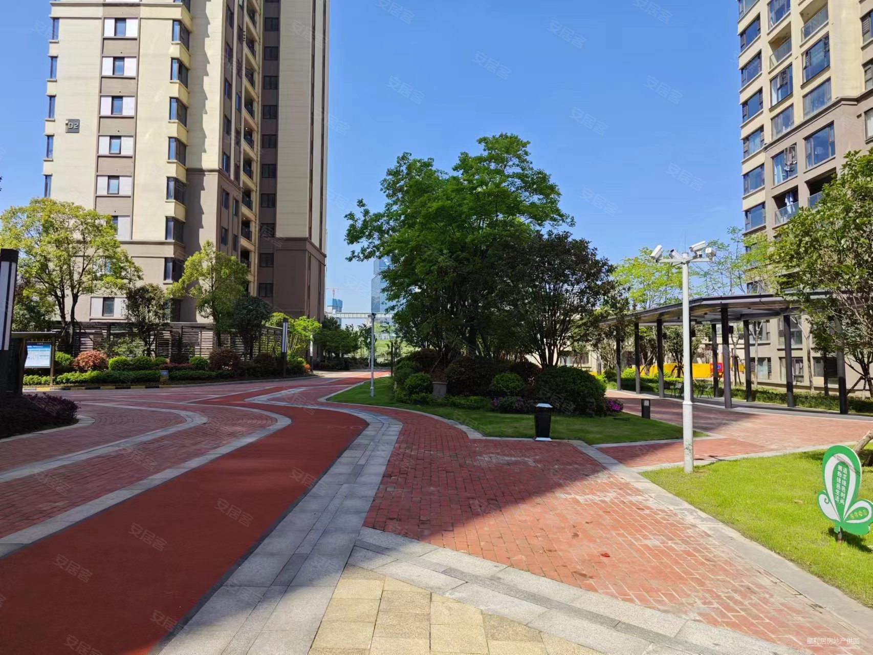 武汉房产网>武汉二手房>洪山二手房>光谷东二手房>绿地光谷中心城>