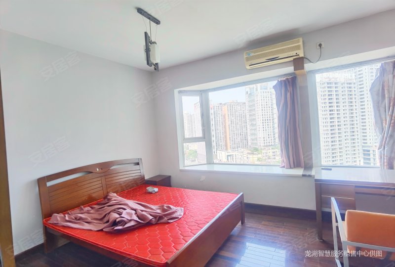 龙湖租售龙湖南苑正规三房朝中庭