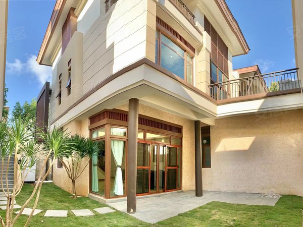 三亚三亚周边陵水雅居乐山海间(别墅)陵水清水湾,独栋3房别墅,短租