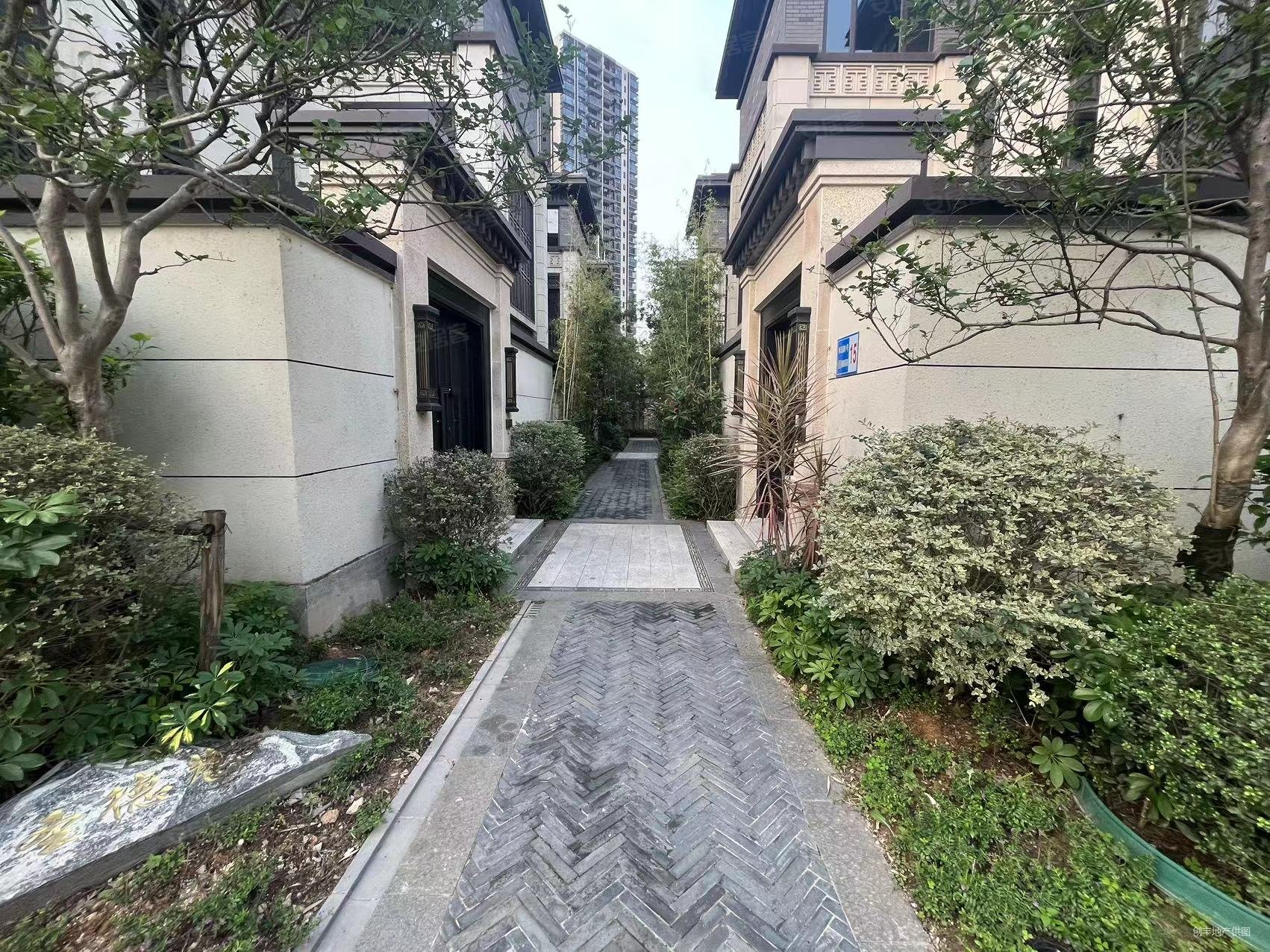网>东莞二手房>麻涌二手房>麻涌城区二手房>碧桂园铜雀台(二期别墅)>
