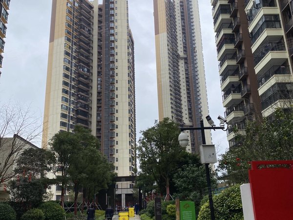 【多图】华润万象华府,北湖租房,电梯3房 精装配齐出租 民用水电 高