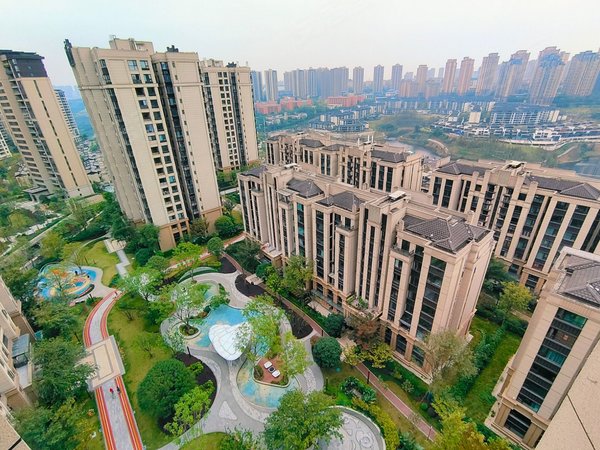 重庆渝北照母山约克郡壹號湖畔约克郡壹號湖畔 朝湖朝中庭 位置好出租