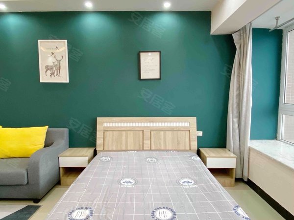 重庆渝中大坪爱华龙都大坪轻轨站楼上 独门独户单间  押一付一 可短租