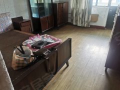 宁波镇海炼化炼化三公司大二室一厅出租，看房方便有钥匙，随时住出租房源真实图片