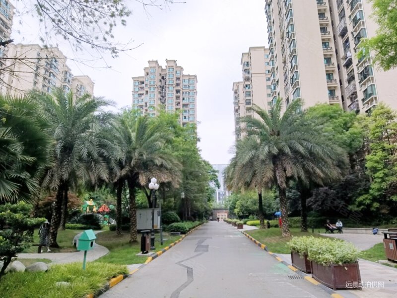 成都房产网>成都二手房>青羊二手房>外光华二手房>恒大翡翠华庭(青羊)
