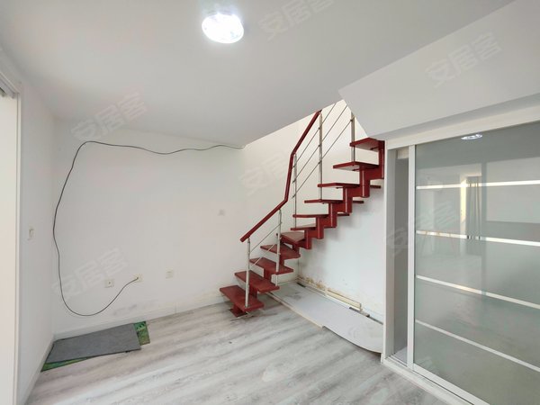 沈阳和平太原南街环宇世纪星城复式loft 太原街 沈阳站 双地铁 电梯楼