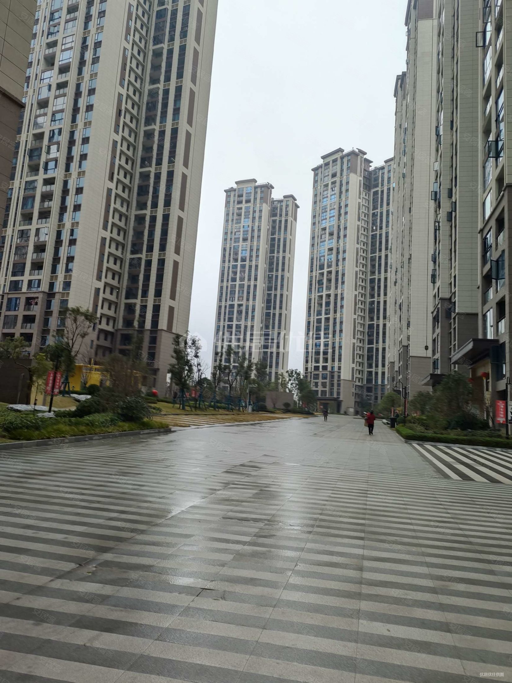 2室52万元保利溪湖精装84平朝向南北