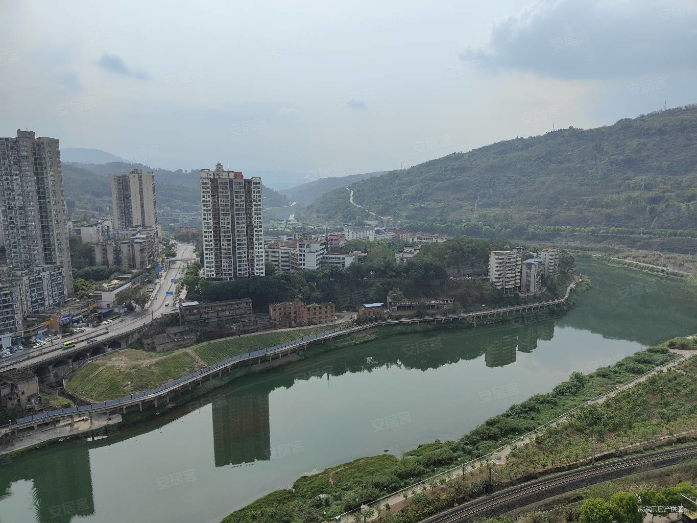 綦江沙溪精装2房,一线江景,随时看房,荣润半山国际二手房,33.