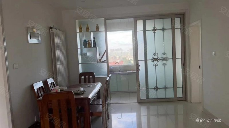 世纪本部对面 水岸嘉园好楼层带车位储藏室 采光好不遮挡