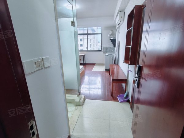 金华婺城湖海塘东阳街1131号楼房東本人，姜家小区带电梯，可短租月付，近南市小区世贸万达出租房源真实图片